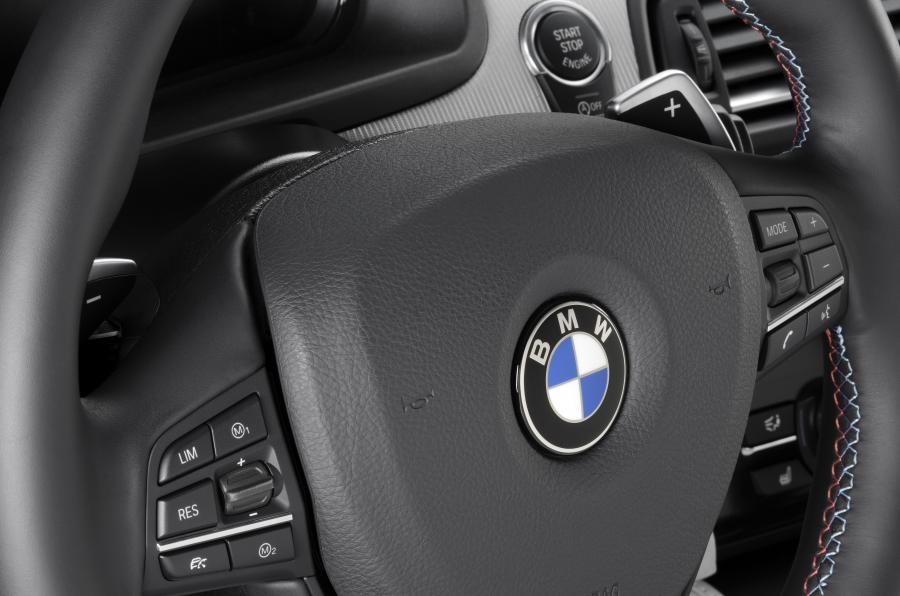  BMW M5 2011 года  (фото 45 из 344)